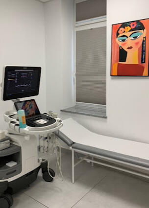 Zdjęcie gabinetu, nowoczesny aparat Philips Epiq 7 Zdjęcie gabinetu, nowoczesny aparat Philips Epiq 7